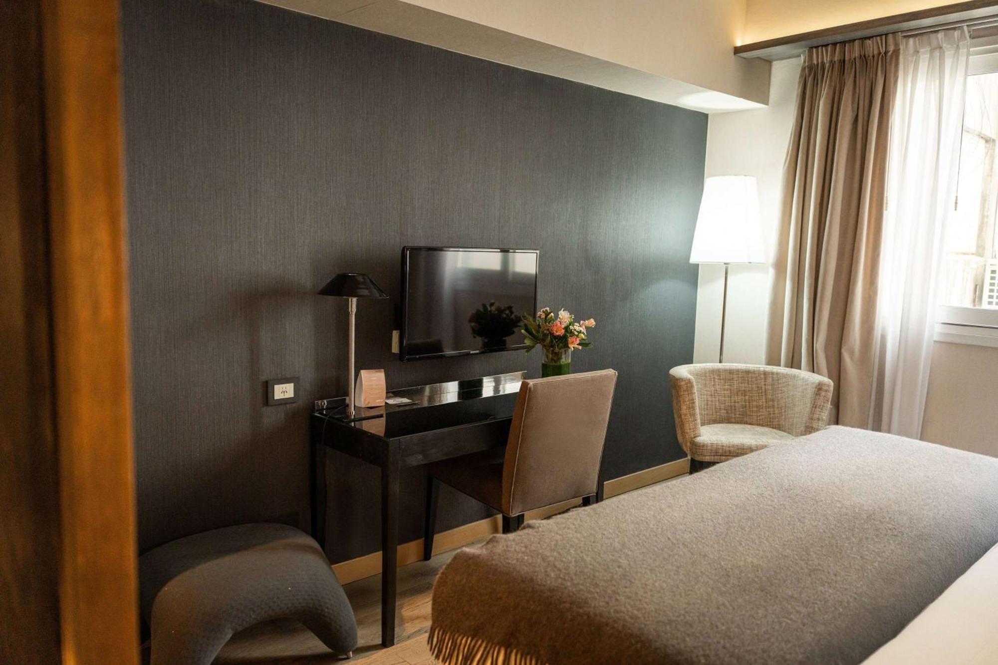 Esplendor Plaza Francia Hotel บัวโนสไอเรส ภายนอก รูปภาพ